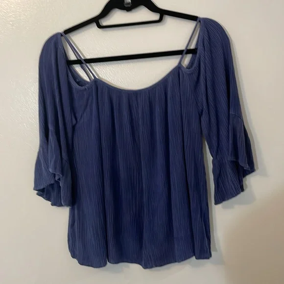 Alya XS blue off the shoulder shirt made in USA bell sleeves - Picture 5 of 5